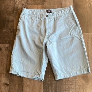 Gap khakis lived in short